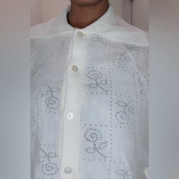 White Fringe Button-Up Poncho Cape Shawl with Pocket Holes - Picture 5 of 6